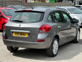 Used Renault Clio 2011 for sale - 78757979: Photo