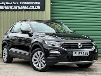 Used Volkswagen T-Roc 2018 for sale - 78401080: Photo