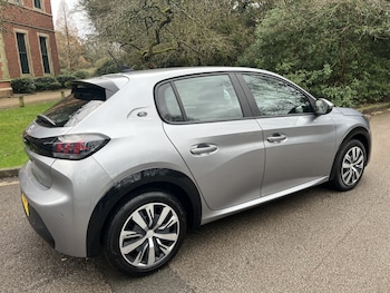 Used Peugeot 208 2020 for sale - 77544534: Photo