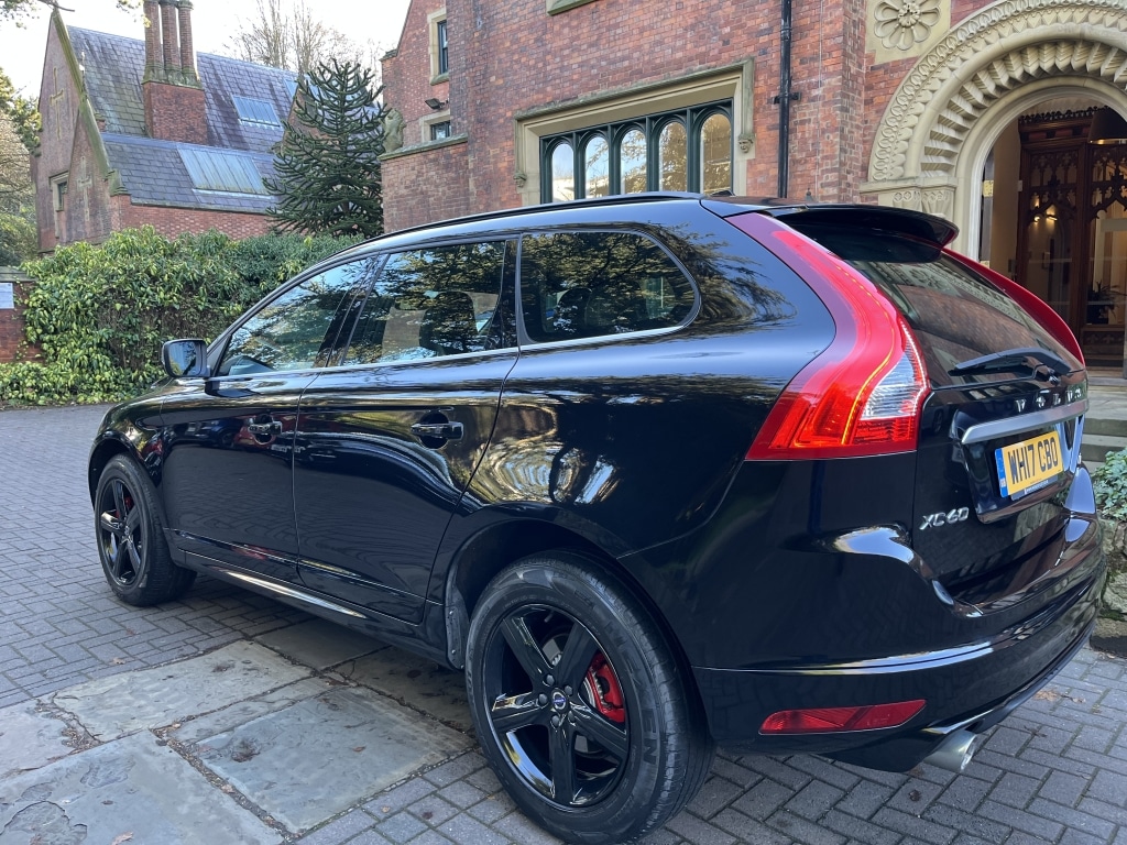 Used Volvo XC60 2017 for sale - 76694718: Photo 2