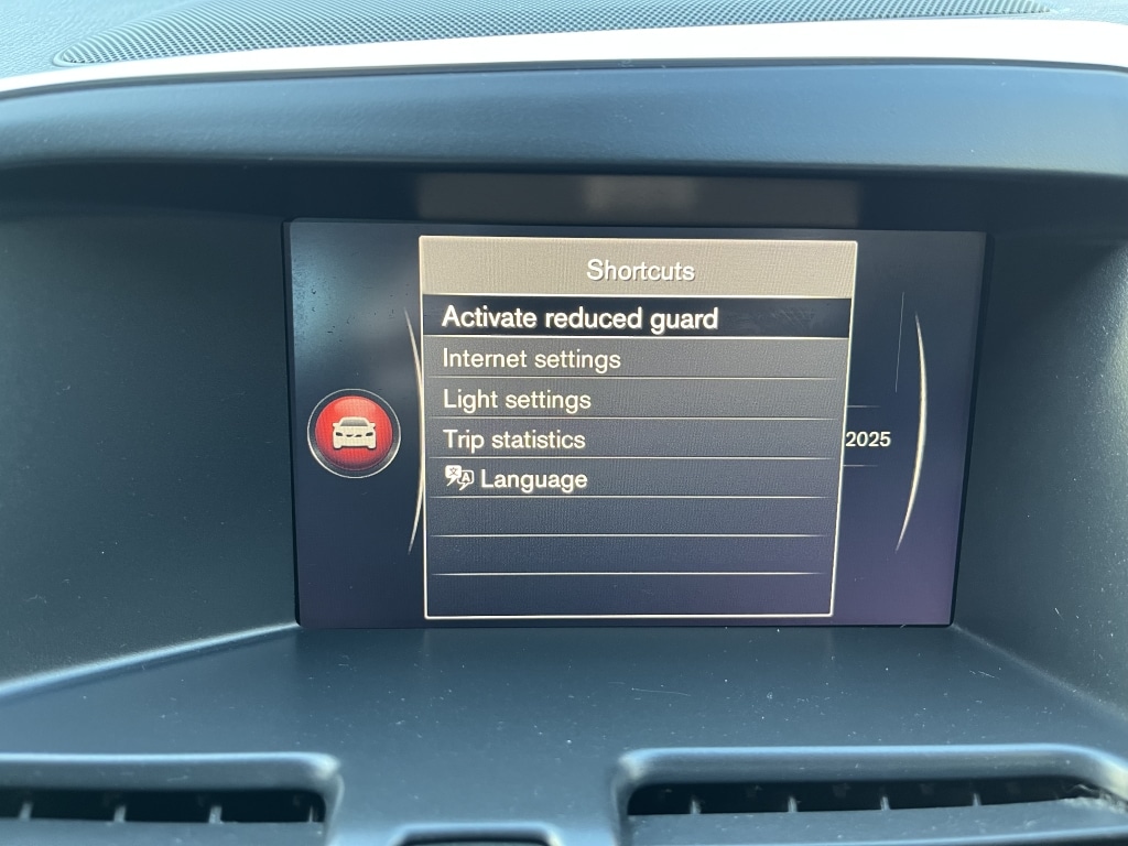 Used Volvo XC60 2017 for sale - 76694718: Photo 8