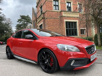 Used Volvo V40 Cross Country 2015 for sale - 78105489: Photo