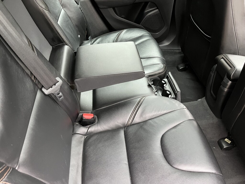 Used Volvo V40 Cross Country 2015 for sale - 78105489: Photo 32