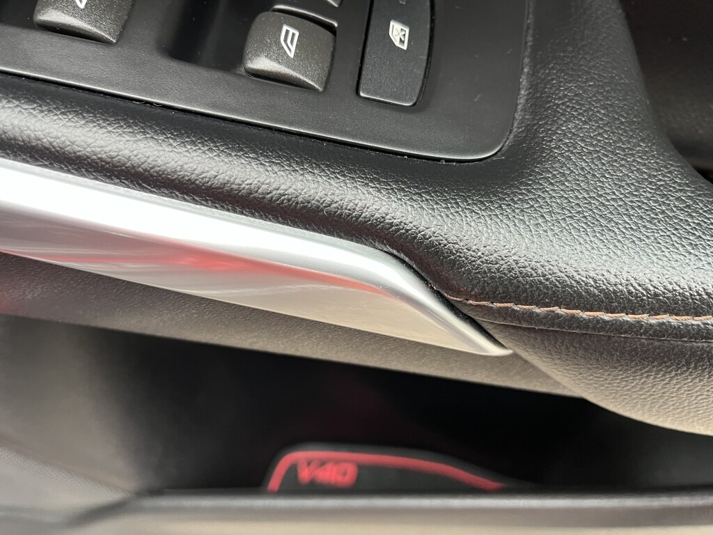 Used Volvo V40 Cross Country 2015 for sale - 78105489: Photo 37