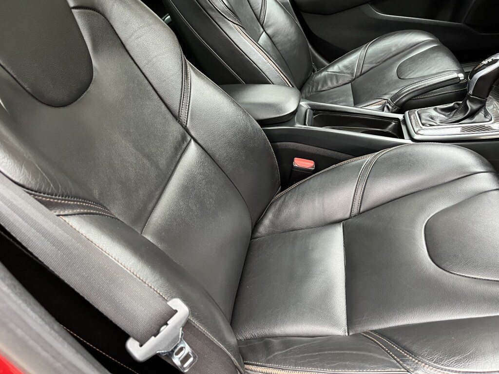 Used Volvo V40 Cross Country 2015 for sale - 78105489: Photo 41