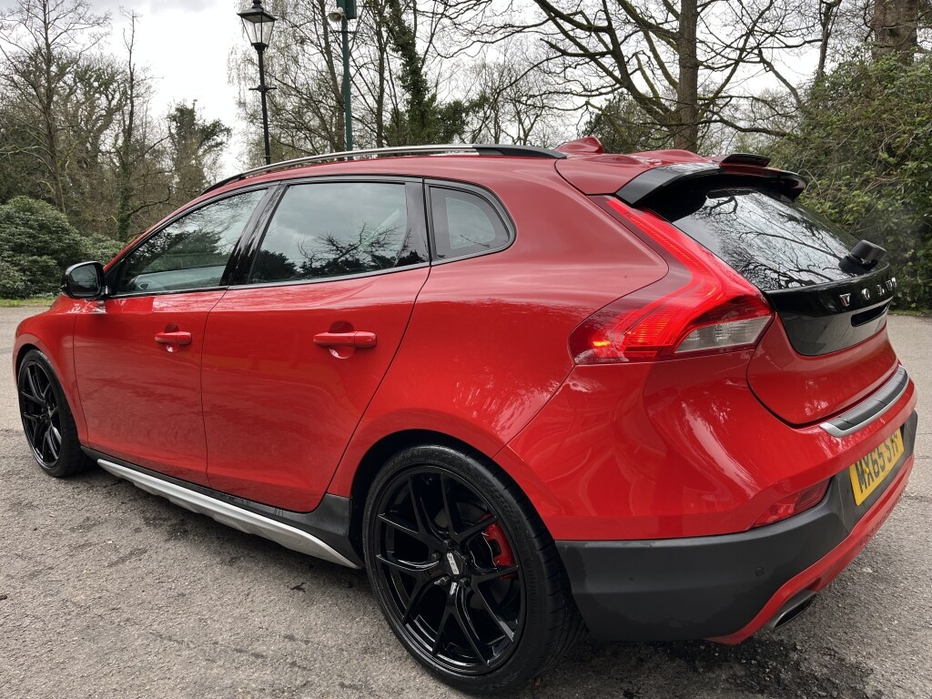 Used Volvo V40 Cross Country 2015 for sale - 78105489: Photo 50