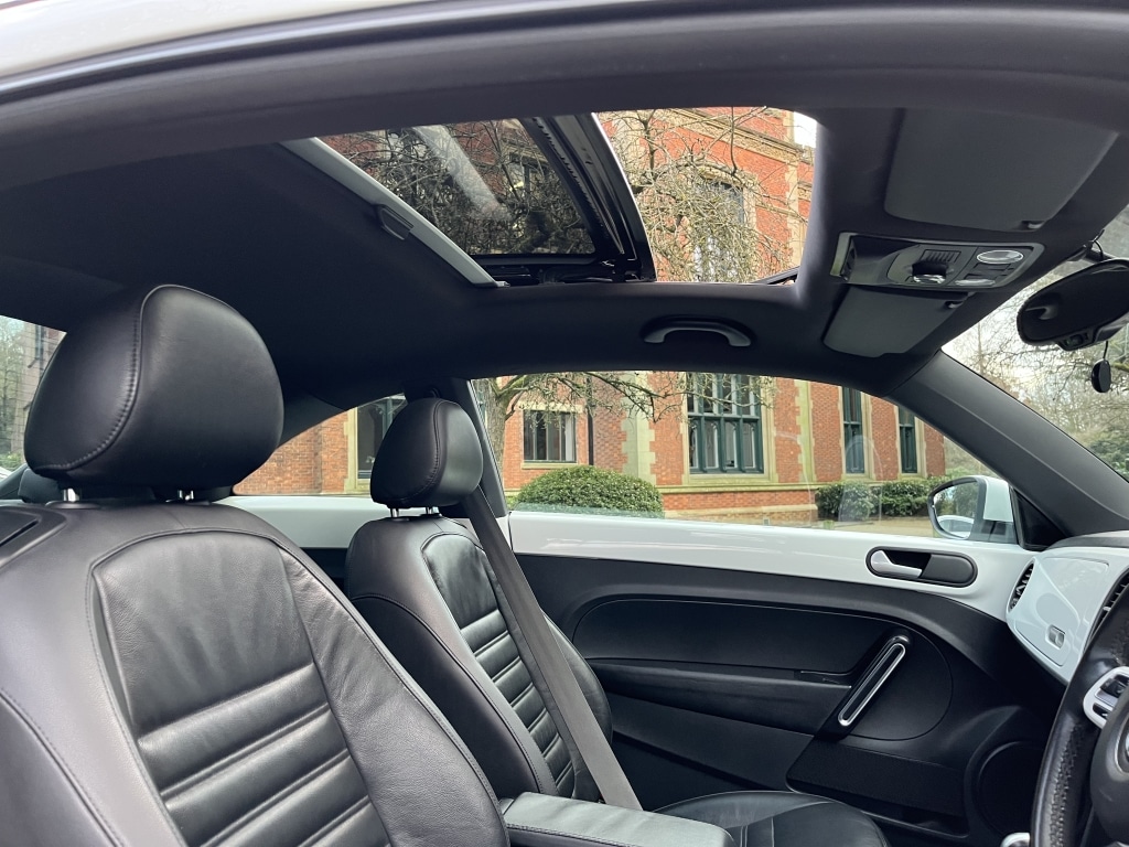 Used Volkswagen Beetle 2015 for sale - 77264687: Photo 16