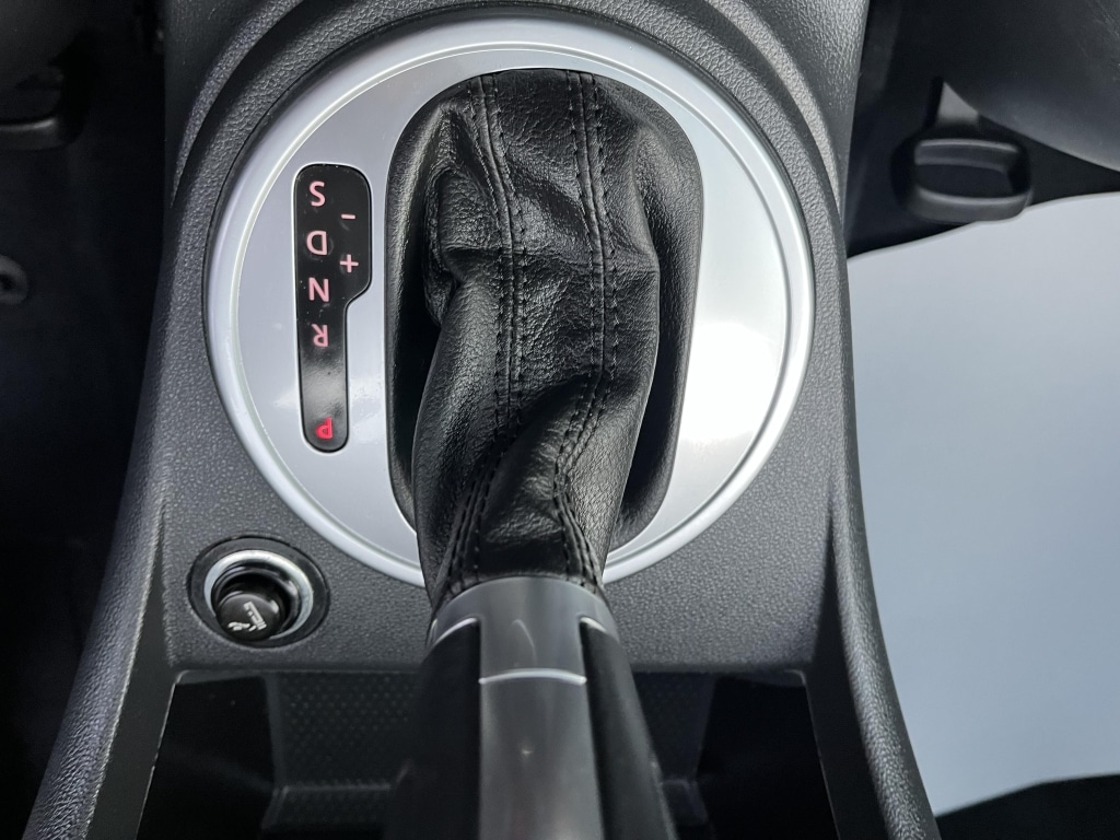 Used Volkswagen Beetle 2015 for sale - 77264687: Photo 30