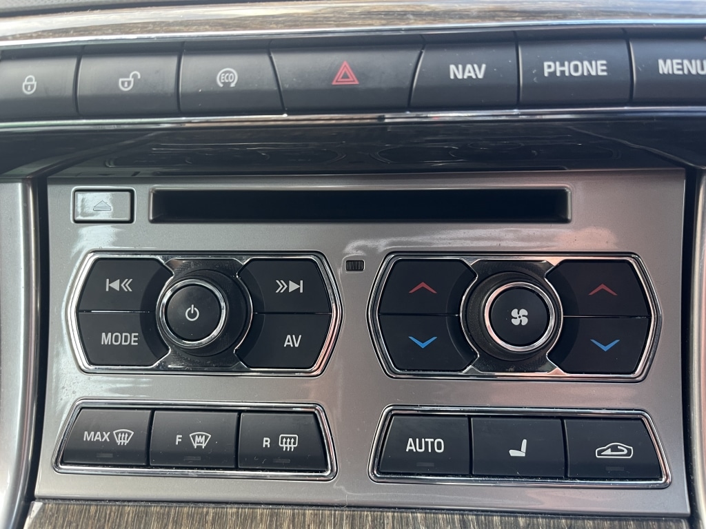 Used Jaguar XF 2016 for sale - 77640426: Photo 18