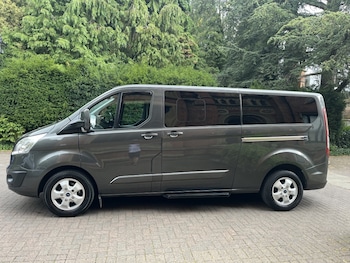 Used Ford Tourneo Custom 2017 for sale - 79459400: Photo