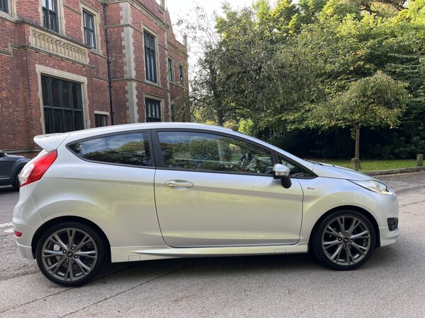Used Ford Fiesta 2016 for sale - 74665324: Photo 3