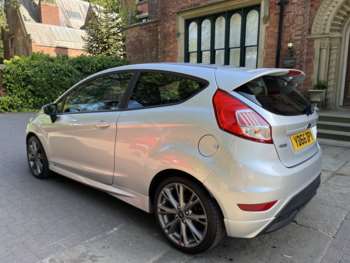 Used Ford Fiesta 2016 for sale - 74665324: Photo