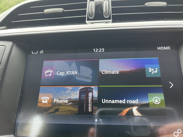 Used Jaguar XE 2017 for sale - 75628416: Photo 10