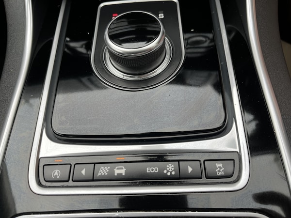 Used Jaguar XE 2017 for sale - 75628416: Photo 13