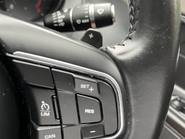 Used Jaguar XE 2017 for sale - 75628416: Photo 16