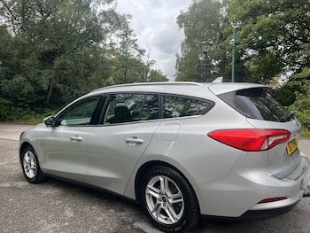 Used Ford Focus 2022 for sale - 79761399: Photo