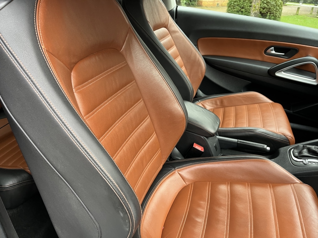 Used Volkswagen Scirocco 2015 for sale - 77251442: Photo 2