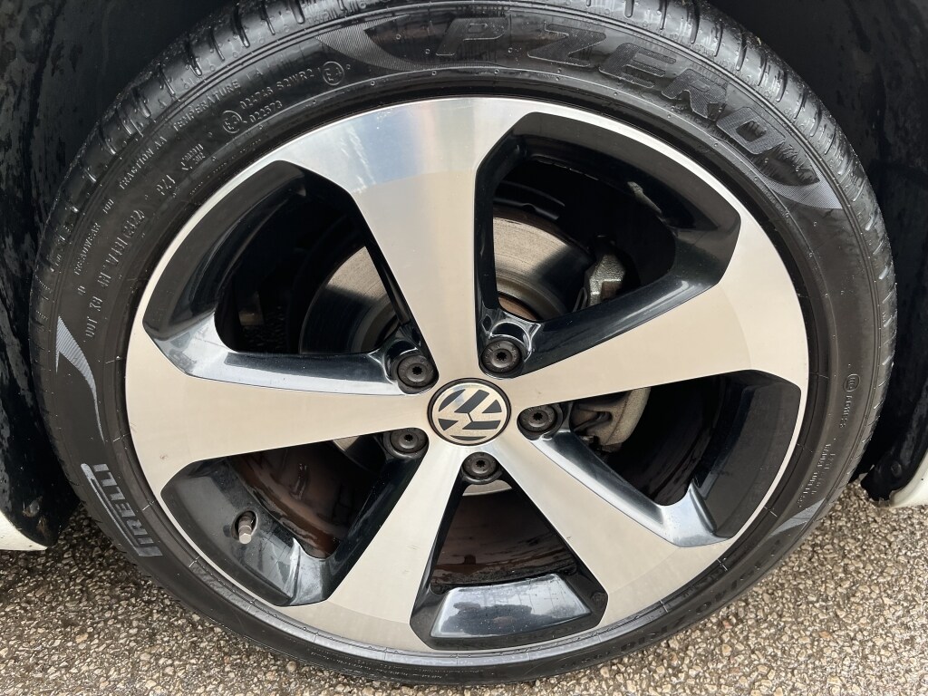 Used Volkswagen Scirocco 2015 for sale - 77251442: Photo 6