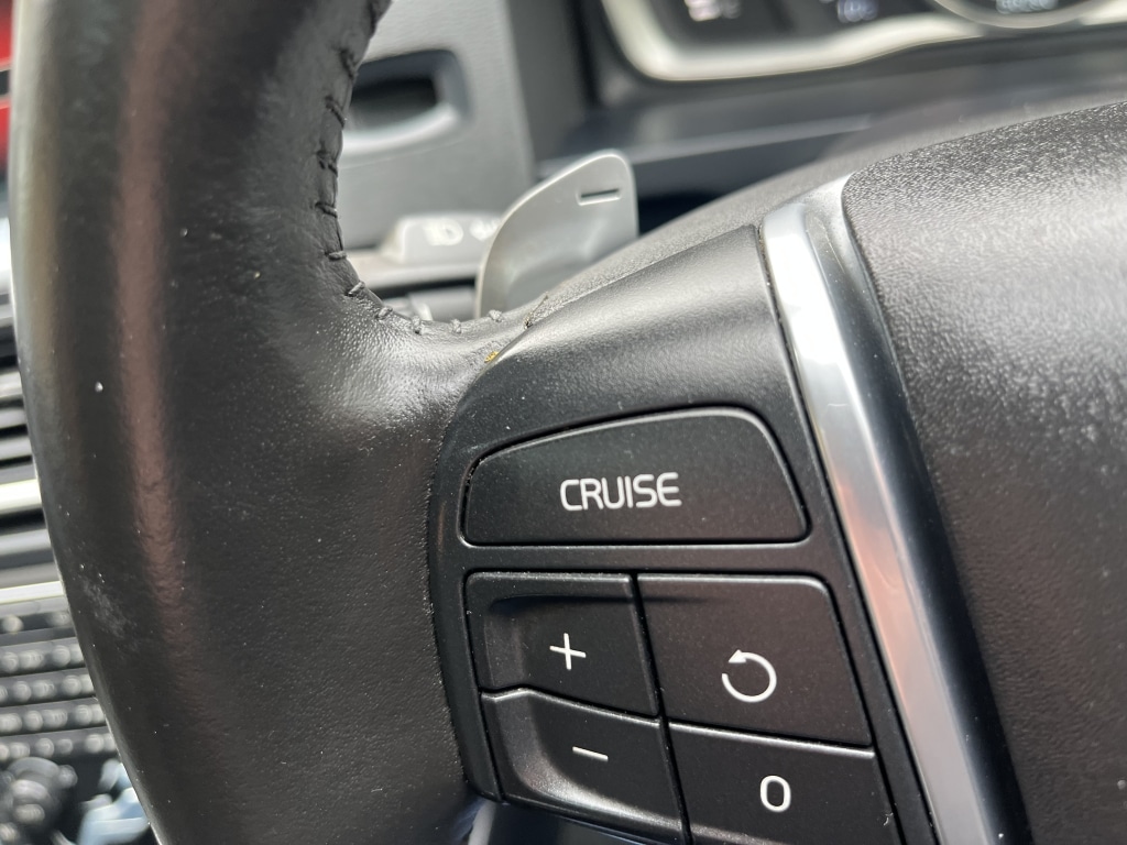 Used Volvo V60 Cross Country 2016 for sale - 77985162: Photo 11