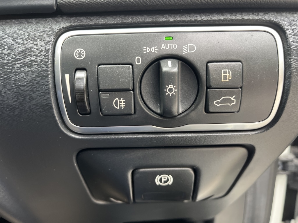 Used Volvo V60 Cross Country 2016 for sale - 77985162: Photo 20