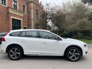 Used Volvo V60 Cross Country undefined for sale - 77985162: Photo