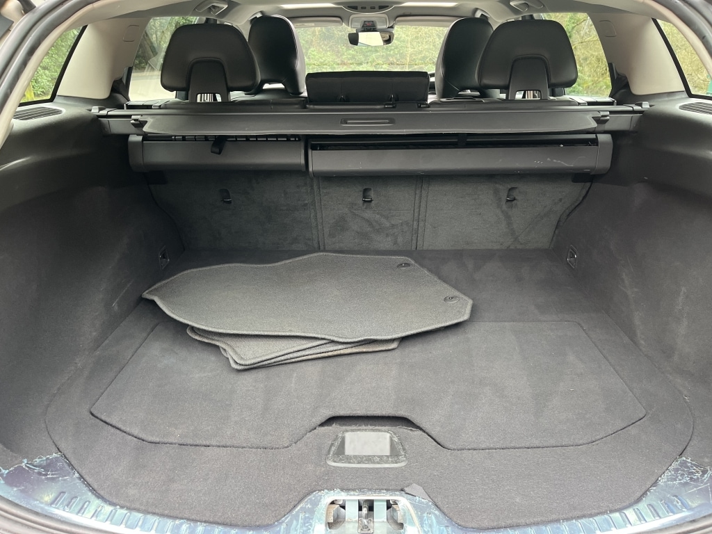 Used Volvo V60 Cross Country 2016 for sale - 77985162: Photo 35