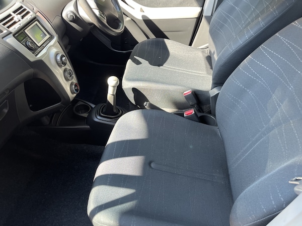 Used Toyota Yaris 2008 for sale - 74603883: Photo 28