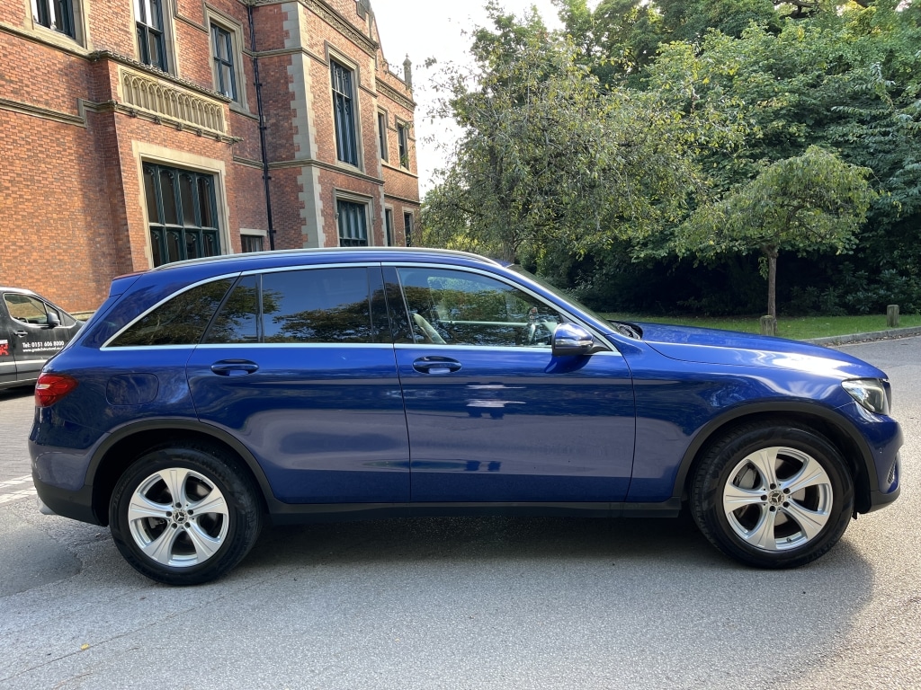 Used Mercedes-Benz GLC 2018 for sale - 76058285: Photo 3