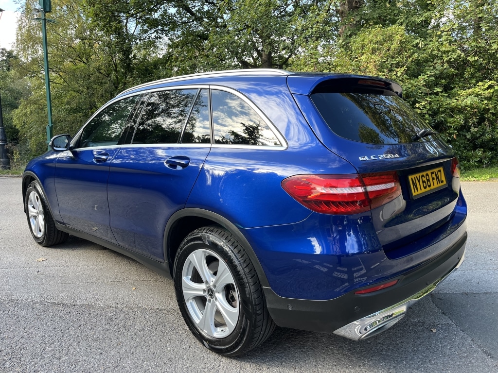 Used Mercedes-Benz GLC 2018 for sale - 76058285: Photo 5