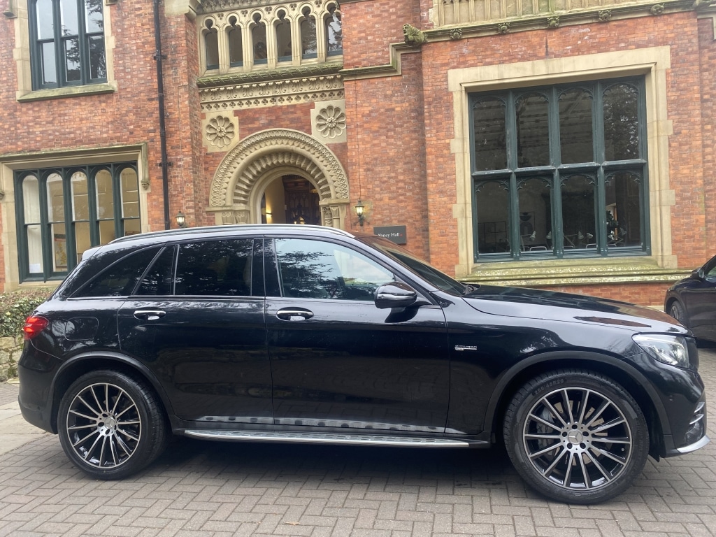 Used Mercedes-Benz GLC 2019 for sale - 77640430: Photo 2