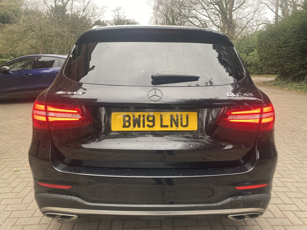 Used Mercedes-Benz GLC 2019 for sale - 77640430: Photo 3
