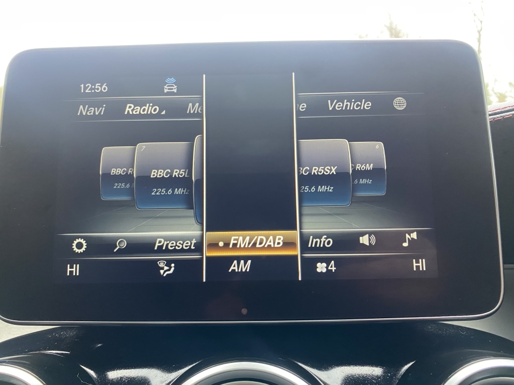 Used Mercedes-Benz GLC 2019 for sale - 77640430: Photo 33