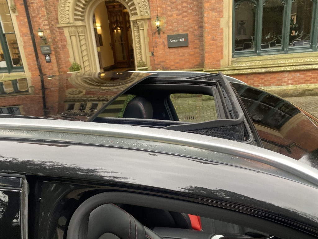 Used Mercedes-Benz GLC 2019 for sale - 77640430: Photo 38