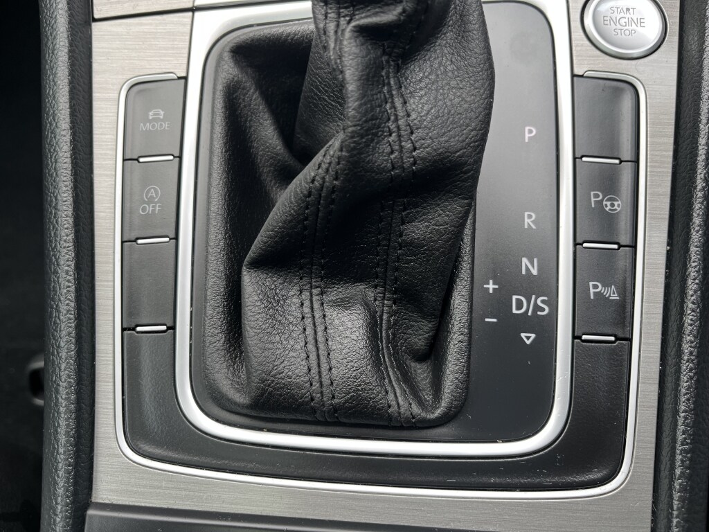 Used Volkswagen Golf 2015 for sale - 77874543: Photo 15