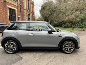 Used MINI Hatch 2021 for sale - 77643991: Photo