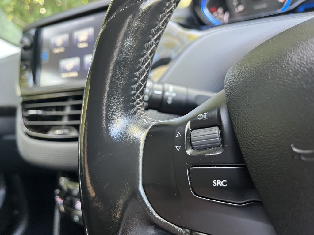 Used Peugeot 2008 2014 for sale - 78169325: Photo 23