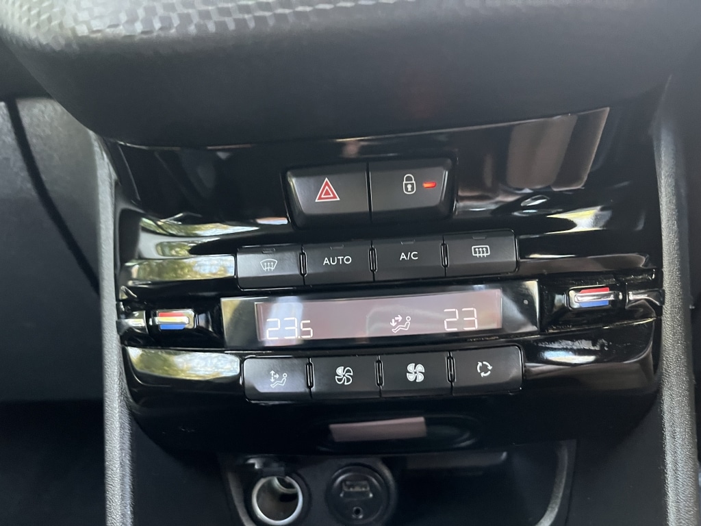 Used Peugeot 2008 2014 for sale - 78169325: Photo 30