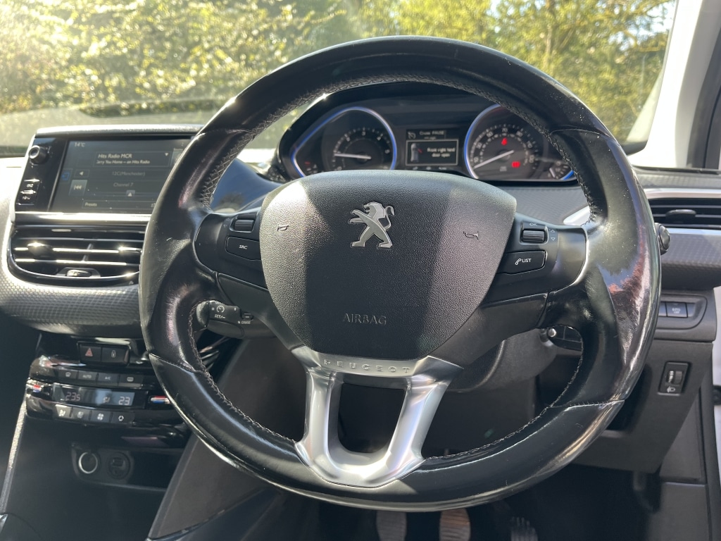 Used Peugeot 2008 2014 for sale - 78169325: Photo 32