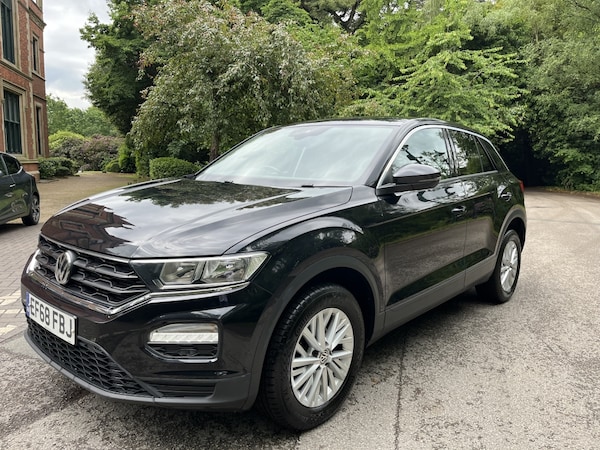 Used Volkswagen T-Roc 2018 for sale - 73863235: Photo 26