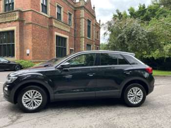 Used Volkswagen T-Roc 2018 for sale - 73863235: Photo