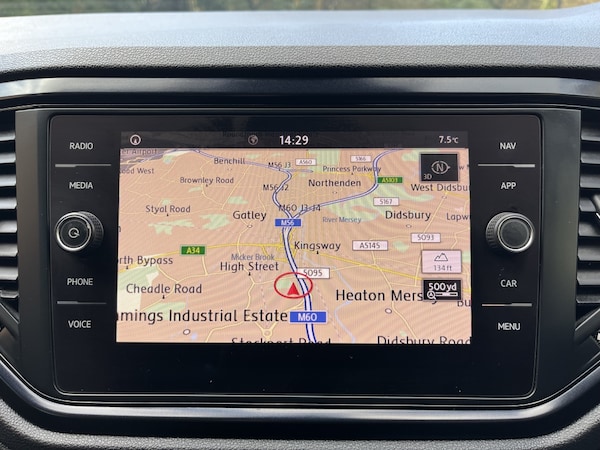 Used Volkswagen T-Roc 2018 for sale - 73863235: Photo 6