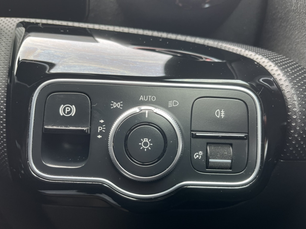 Used Mercedes-Benz A-Class 2020 for sale - 77160613: Photo 17