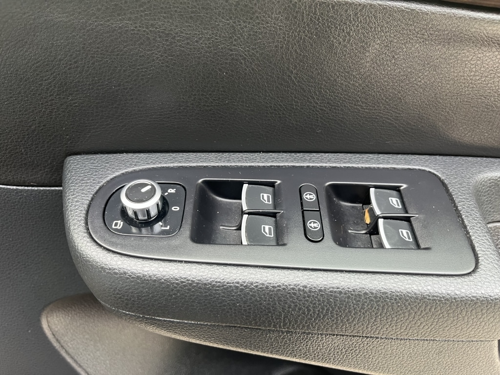 Used Volkswagen Sharan 2015 for sale - 78040616: Photo 15