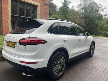 Used Porsche Cayenne 2016 for sale - 78872131: Photo
