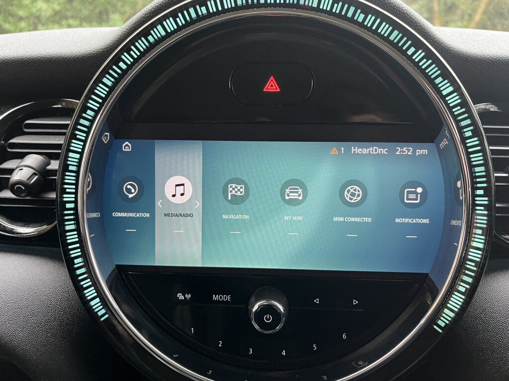 Used MINI Hatch 2022 for sale - 77504042: Photo 8