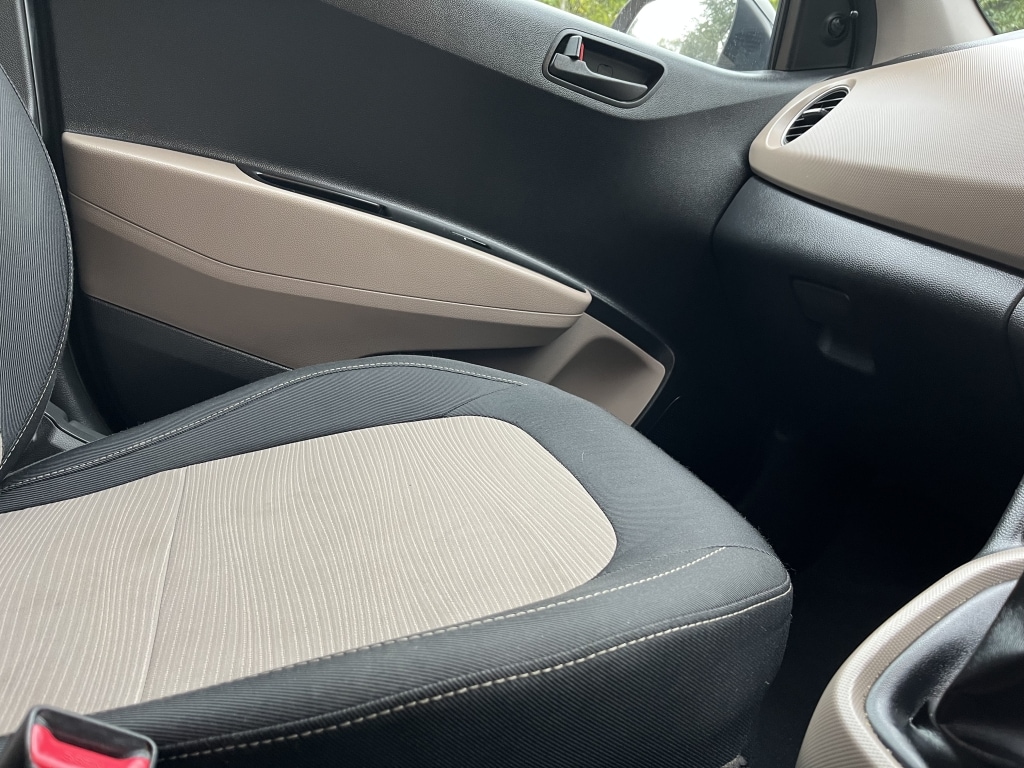 Used Hyundai i10 2015 for sale - 76082844: Photo 18