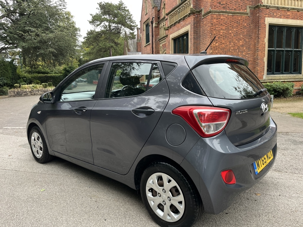 Used Hyundai i10 2015 for sale - 76082844: Photo 6