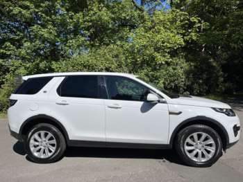 Used Land Rover Discovery Sport 2015 for sale - 74635645: Photo