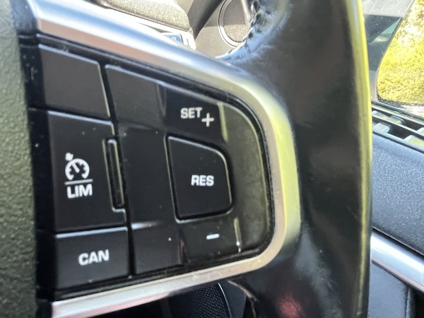 Used Land Rover Discovery Sport 2015 for sale - 74635645: Photo 45