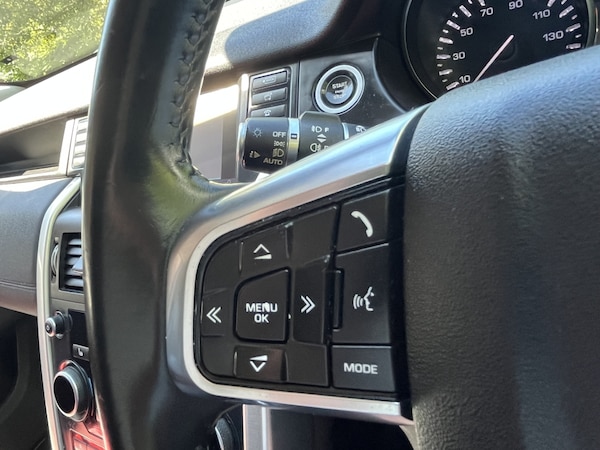 Used Land Rover Discovery Sport 2015 for sale - 74635645: Photo 46